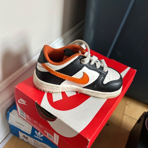 6C toddler boy shoes - Picture 2 of 4